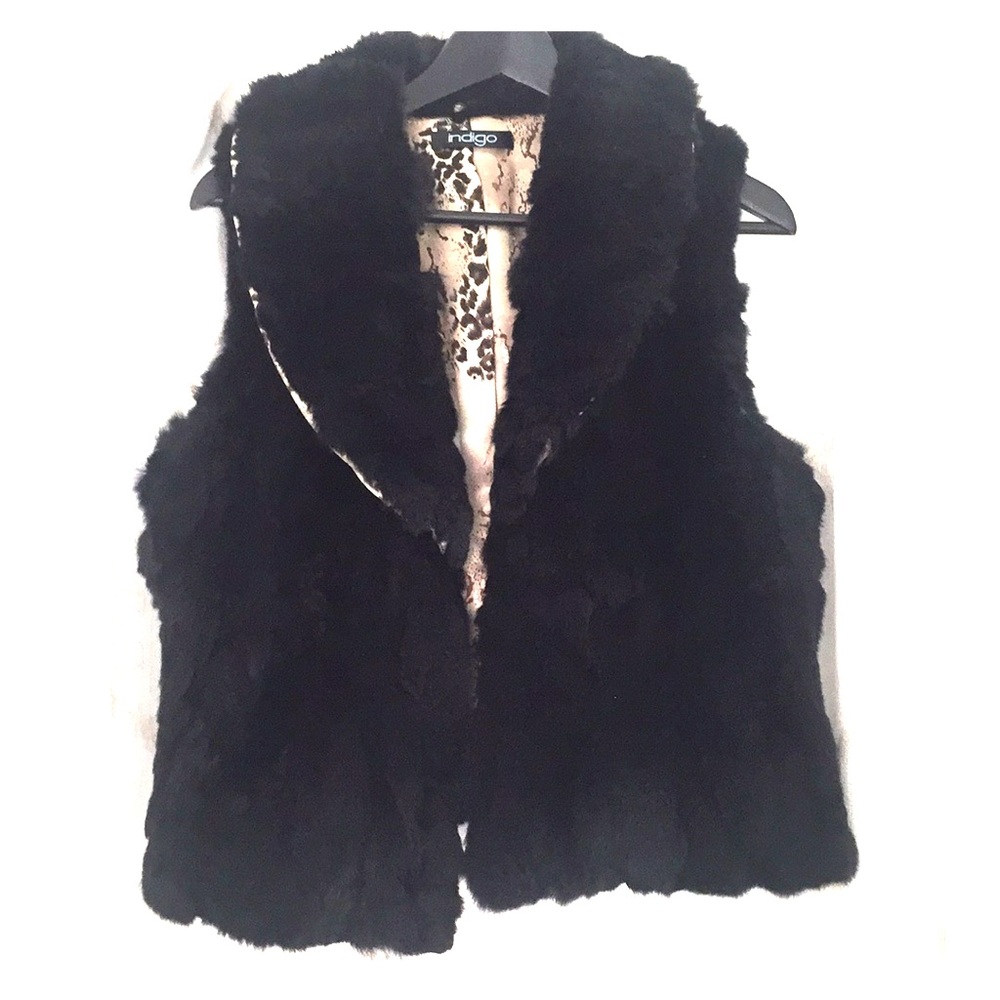 100% real fur vest black